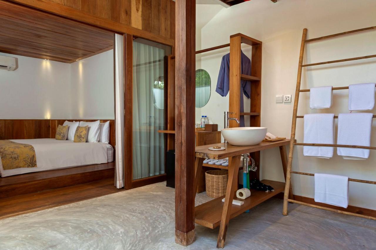Island Center Point Hotel Ко Ронг Санлоем Екстериор снимка