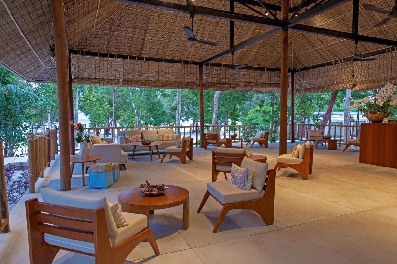 Island Center Point Hotel Ко Ронг Санлоем Екстериор снимка