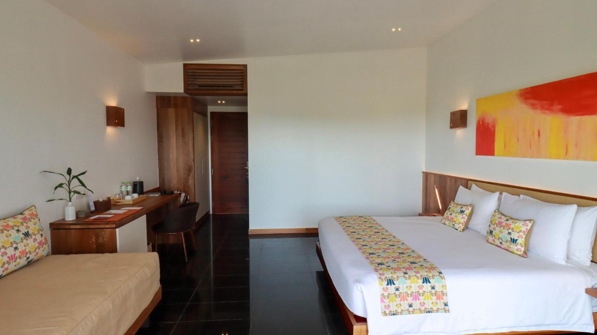 Island Center Point Hotel Ко Ронг Санлоем Екстериор снимка